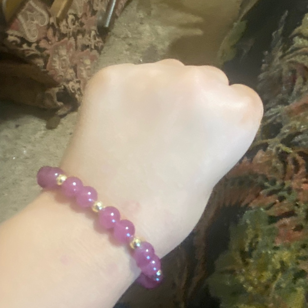 Purple glass bead bracelet